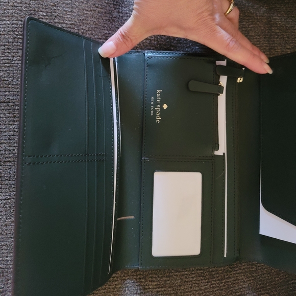 Green Kate Spade Purse/ wallet , NWT - Picture 3 of 4